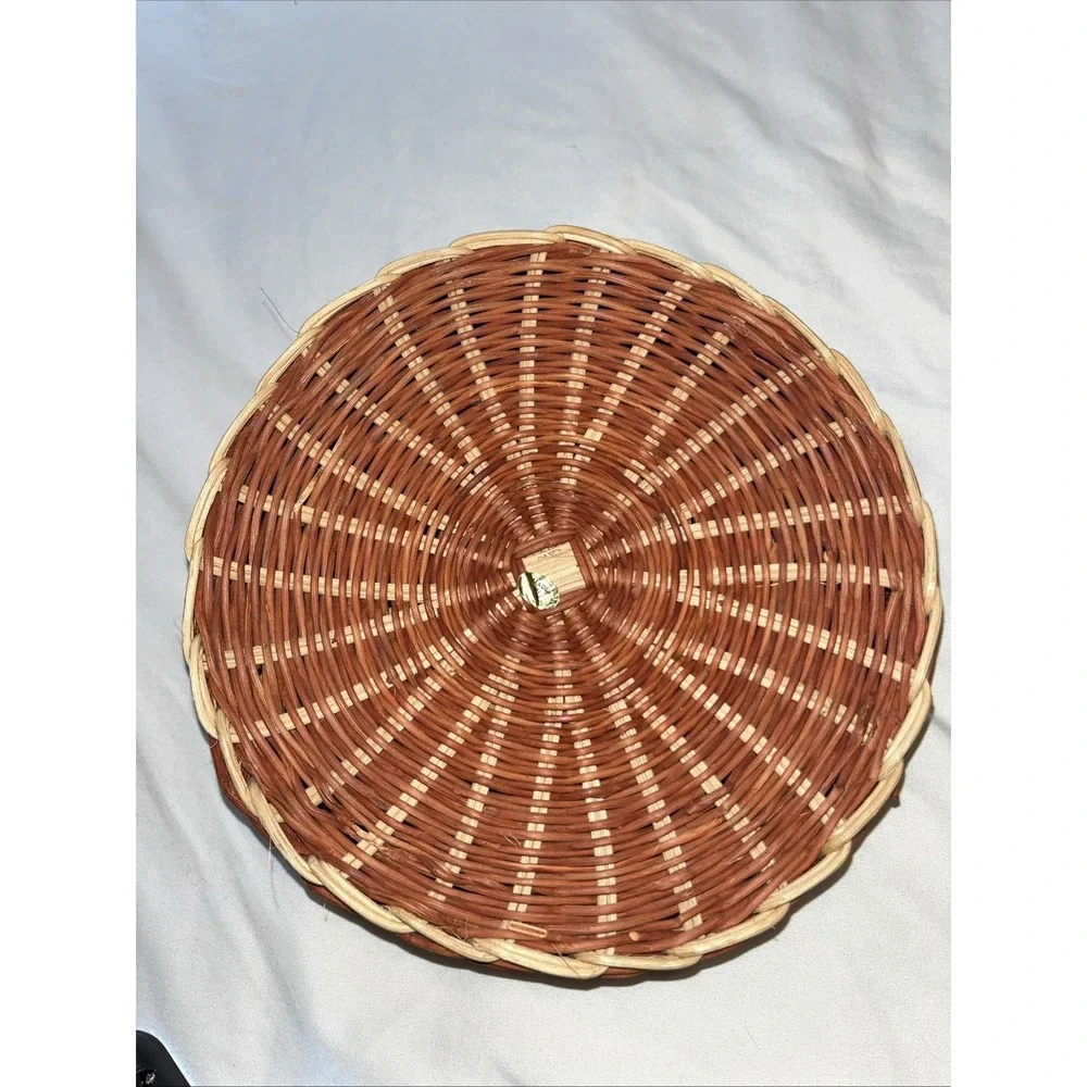 Vintage Circle‎ Shaped Basket with Lid Two Tone